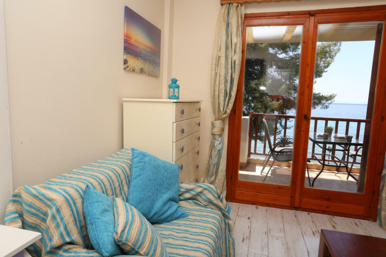 Kyana Big Blue Apartments Агия Параскеви Екстериор снимка