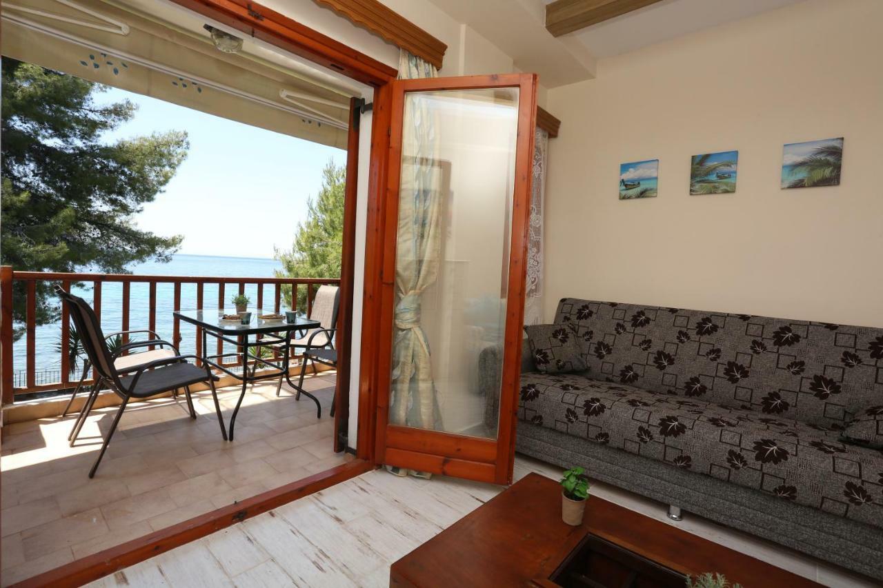 Kyana Big Blue Apartments Агия Параскеви Екстериор снимка