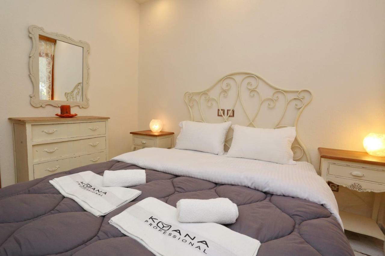 Kyana Big Blue Apartments Агия Параскеви Екстериор снимка