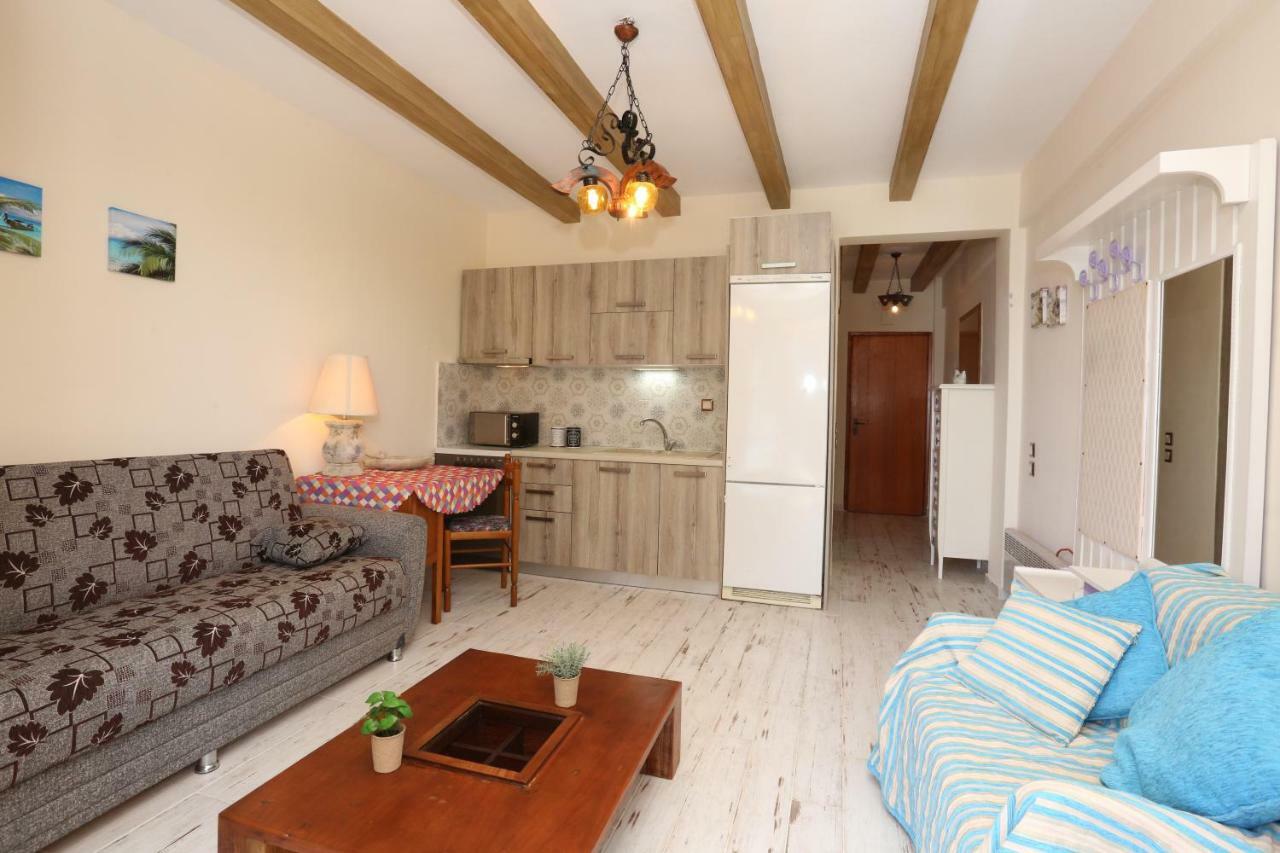 Kyana Big Blue Apartments Агия Параскеви Екстериор снимка